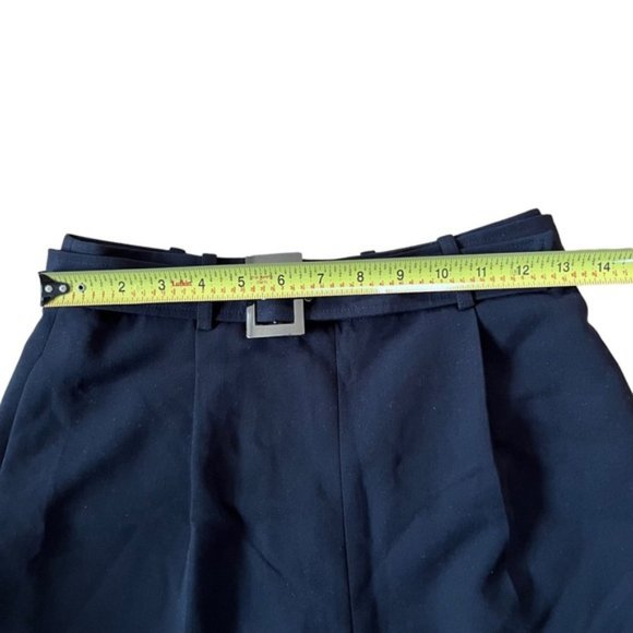 Black Shorts Size Small - Picture 4 of 6